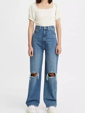 Levi’s High Loose Distressed Jeans